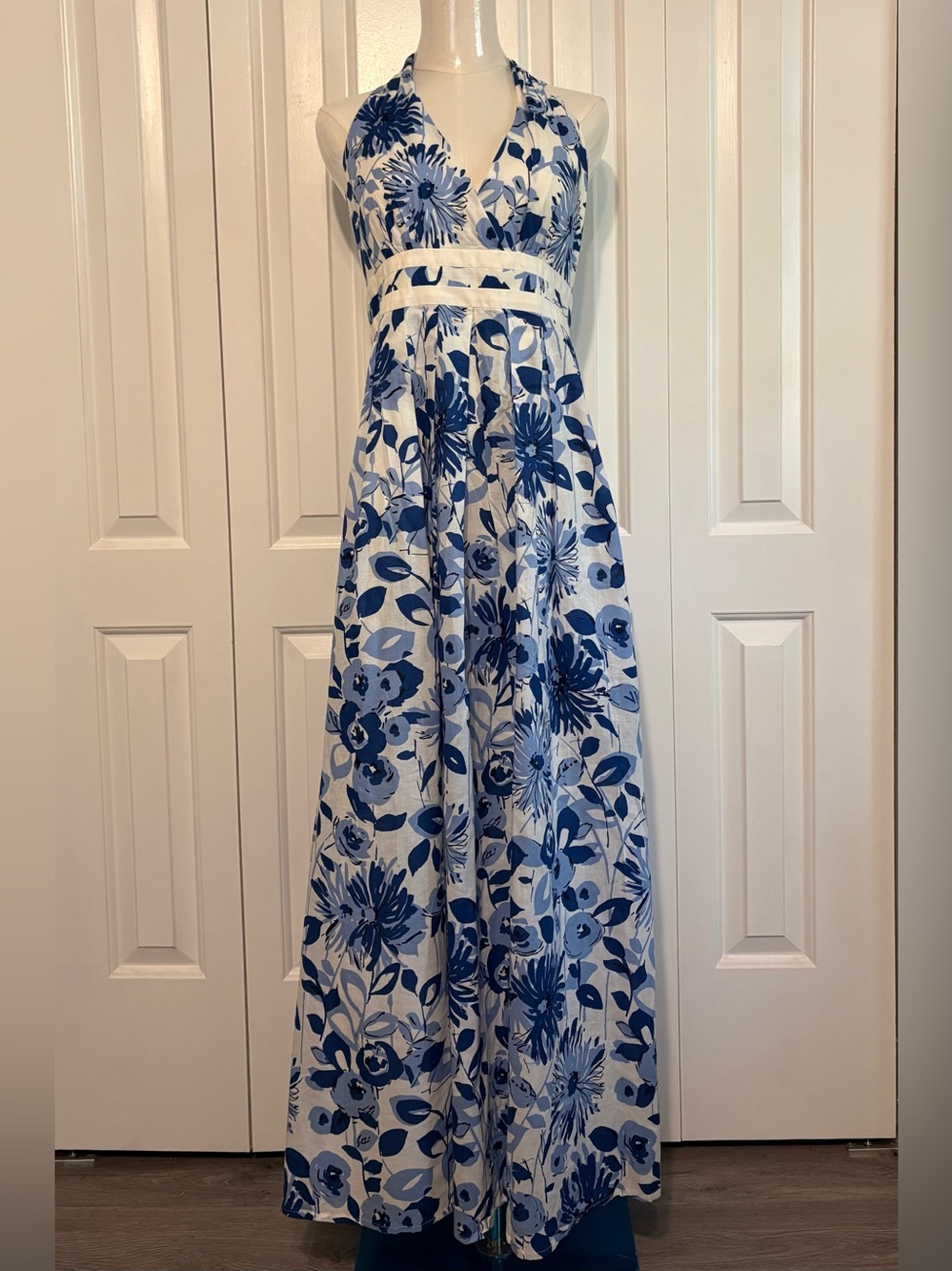 LONDON TIMES, Blue and White Floral Backless Halter Maxi Dress, Size 10